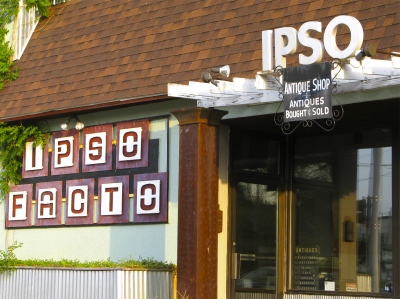 Ipso Facto Antique Shop - Three Oaks, Michigan