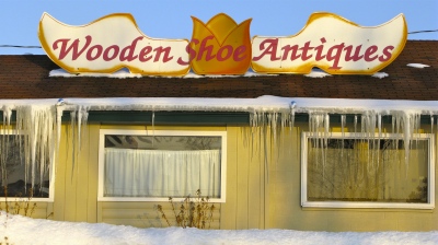 Wooden_Shoe_Antiques-Holland-IMG_0039-400px
