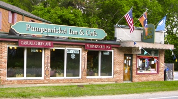 Pumpernickel Inn & Casual Chef Cafe - Union Pier, Michigan