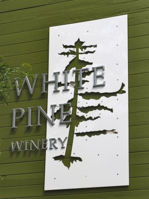 White Pine Winery - St. Joseph Tasting Room - St. Joseph, Michigan